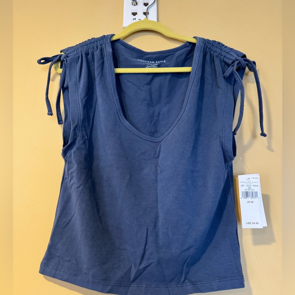 American Eagle extra small tank with ties.